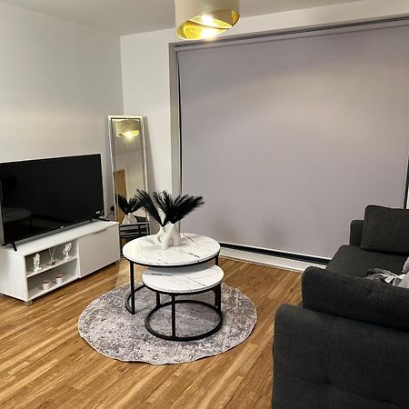 Luxury 2-Bed High-Rise In Manchester With Parking Екстериор снимка