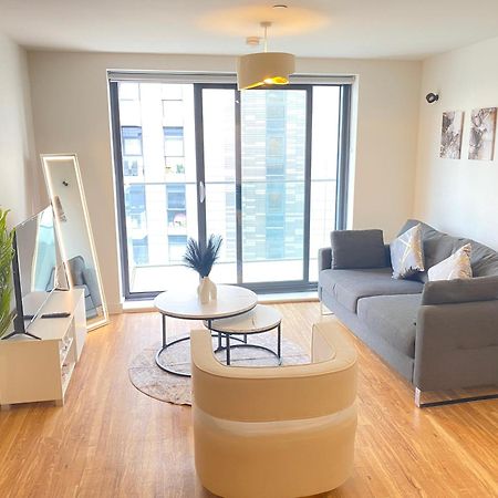 Luxury 2-Bed High-Rise In Manchester With Parking Екстериор снимка