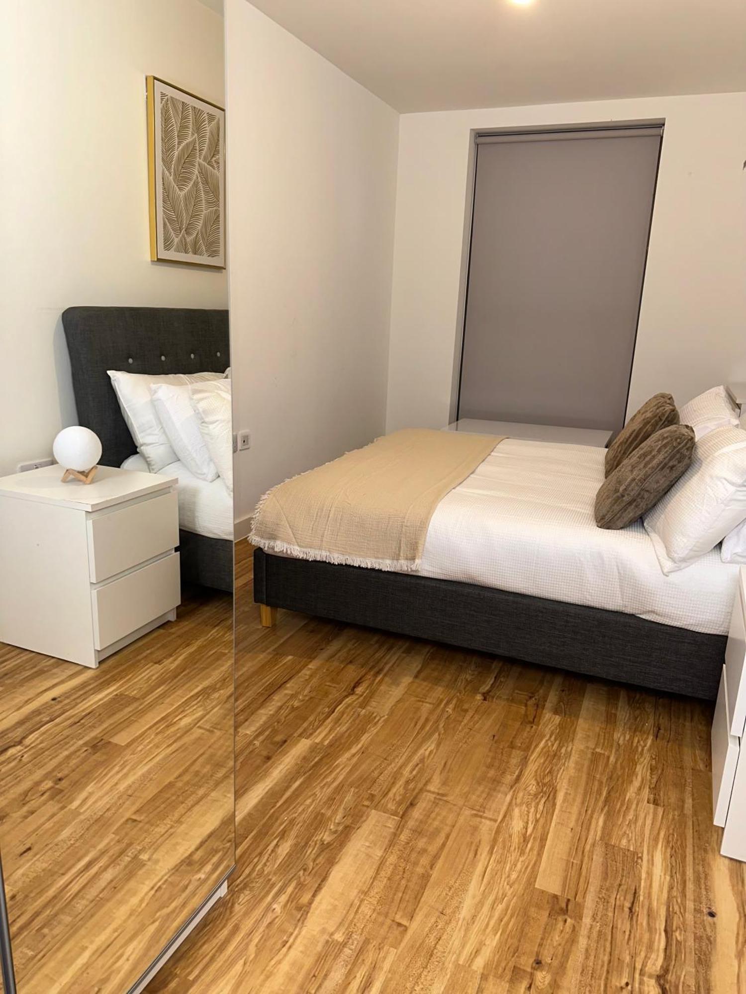 Luxury 2-Bed High-Rise In Manchester With Parking Екстериор снимка