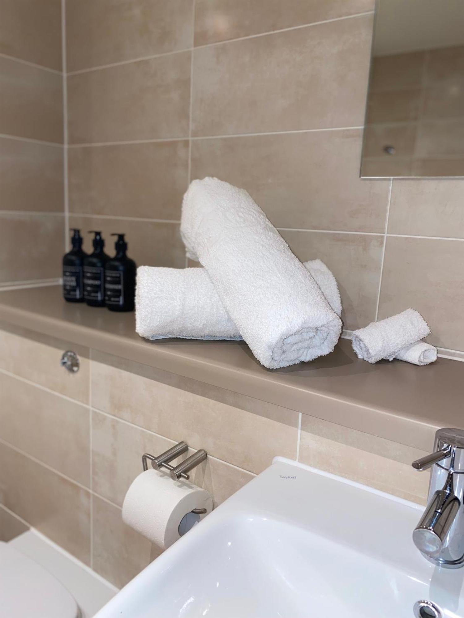 Luxury 2-Bed High-Rise In Manchester With Parking Екстериор снимка